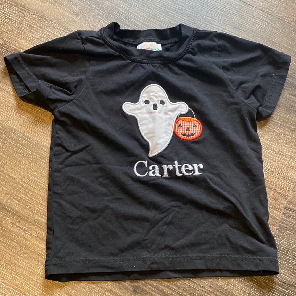 Busy Bees Smocks Halloween Monogrammed Shirt, name “Carter”